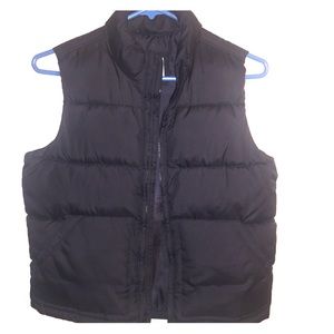 Old navy puffy vest  boys size 8